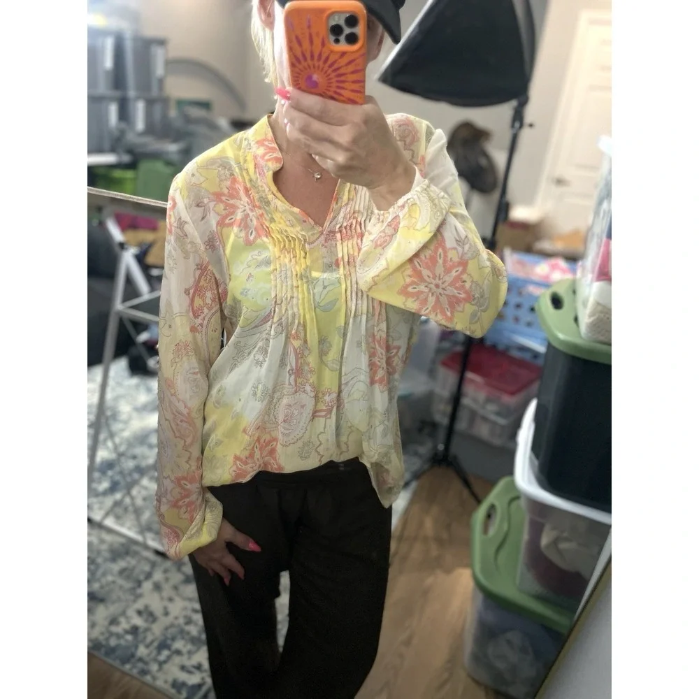 Susan Graver Blouse Popover V-neck Top Size S Yellow Colorful Semi Sheer Floral - Picture 3 of 14